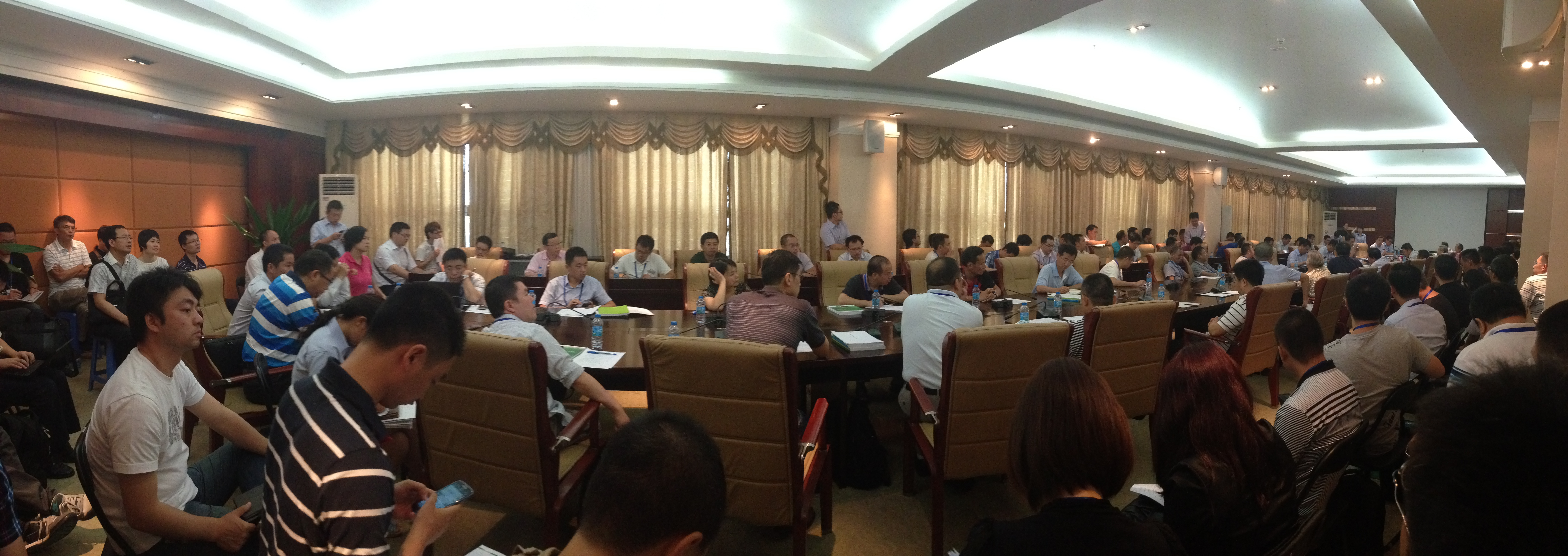 光荣与梦想 比亚迪年度股东大会直播|迪车会 比