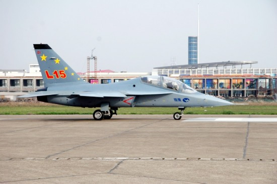 洪都航空L15高级教练机参加巴黎航展-上市公司