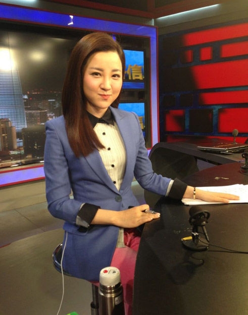 美丽与智慧并存!央视财经频道的年轻女主播们