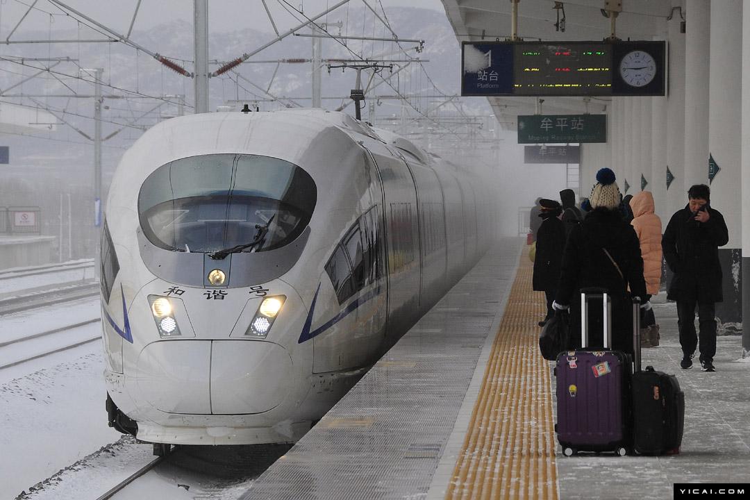 近年来,随着高铁网络的逐步形成,中国的铁路春运无论是运力,服务模式