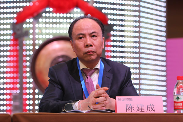卧龙地产实际控制人陈建成先生