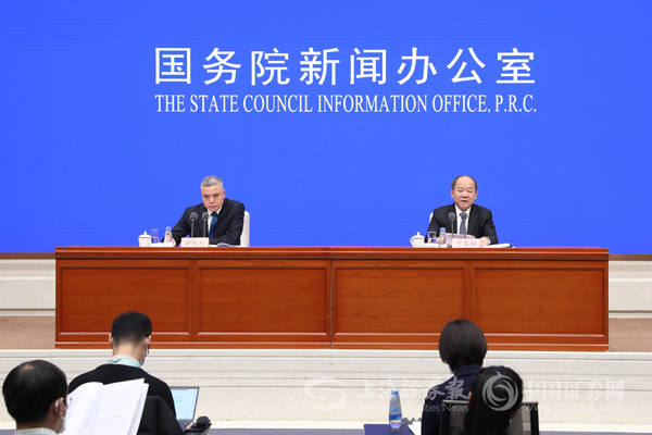 长宁县2020gdp_长宁县铜鼓中学(3)