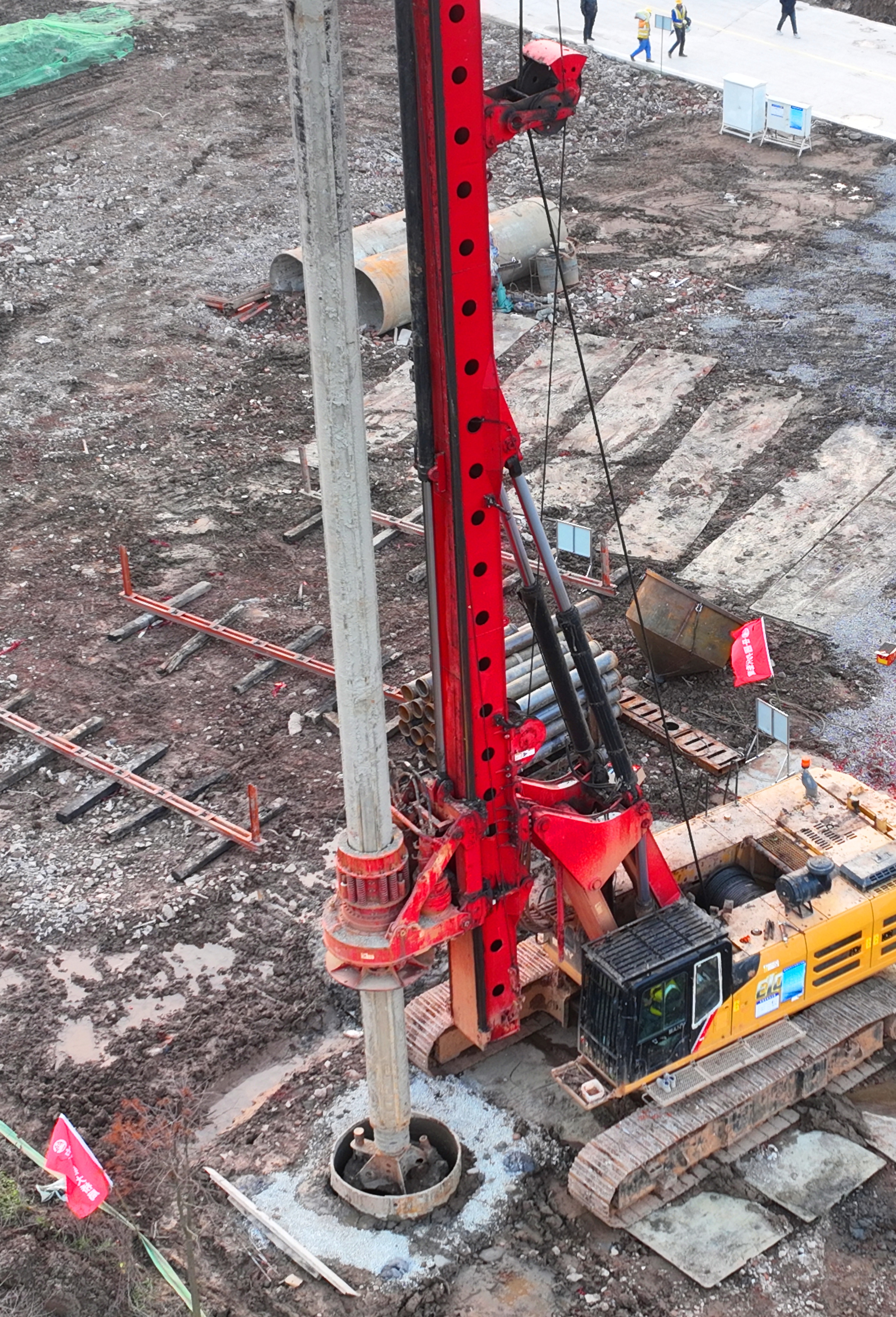 上海至南京至合肥高铁崇启公铁长江大桥首根钻孔桩正式开钻