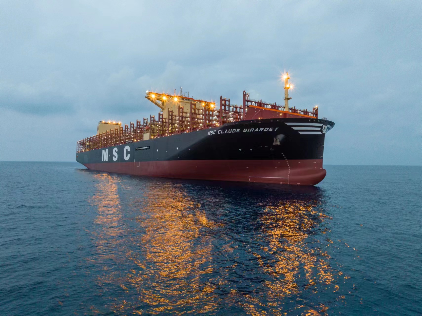 中国船舶沪东中华半年交付4艘超级带货王地中海航运项目实现圆满收官