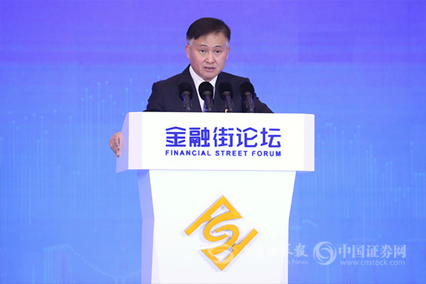 中国人民银行行长潘功胜：观察中国的经济增长需要考虑基数规模、平衡好经济增速和增长可持续性 