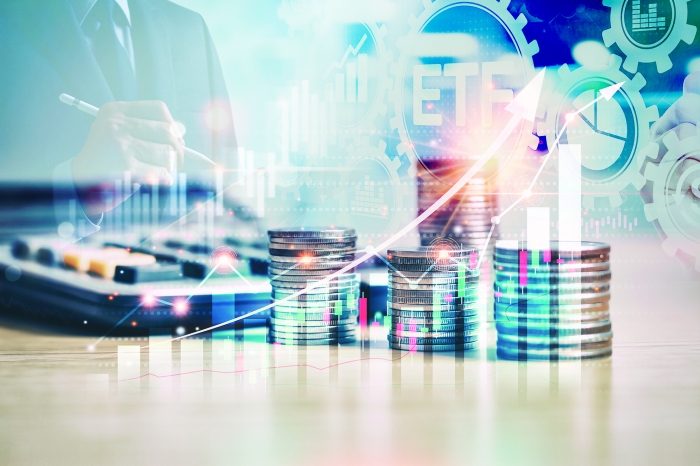 长线资金持基情况曝光 大举买入多只股票etf-市场-上海证券报·中国