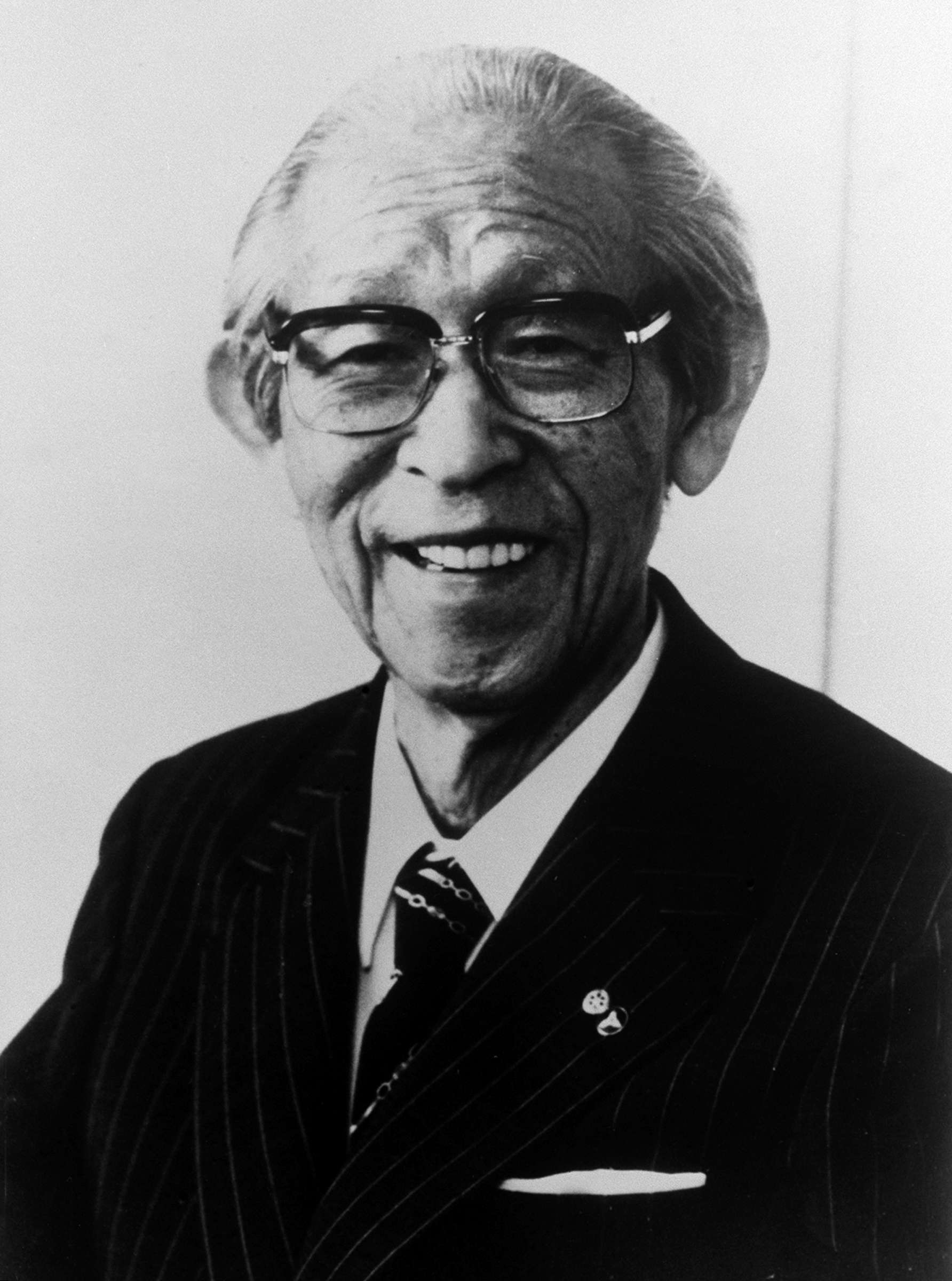 (图文互动)(4)为发展和进步,与中国携手同行——中国改革友谊奖章获得